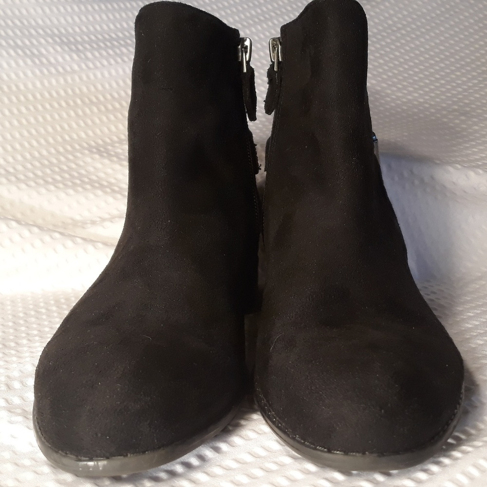 F SARTO VEGAN FRIENDLY LTHR/SUEDE BOOTIES-SZ 6M - Picture 3 of 8